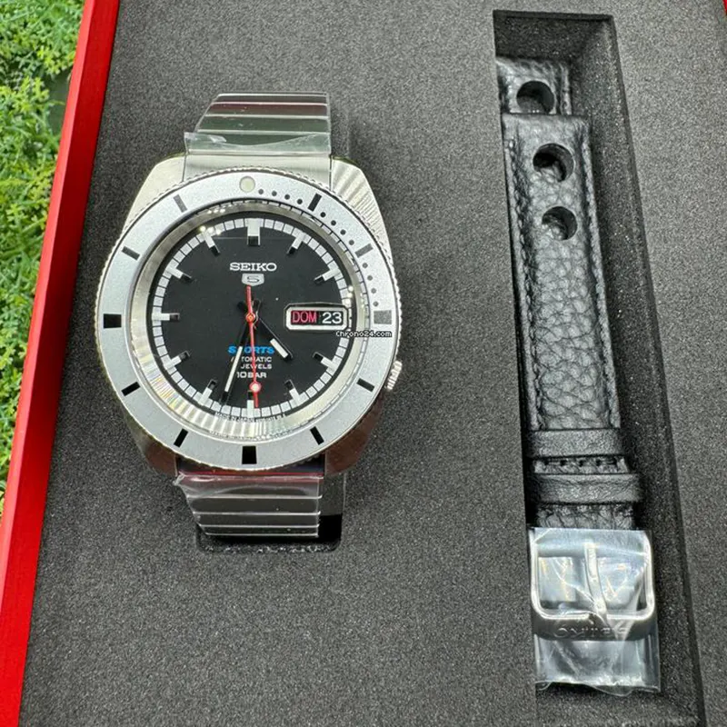 Seiko 5 Sports Heritage Kamen Ride LIMITED EDITION  Men's Watch- SRPL05